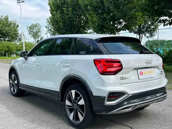 Audi Q2L 2022