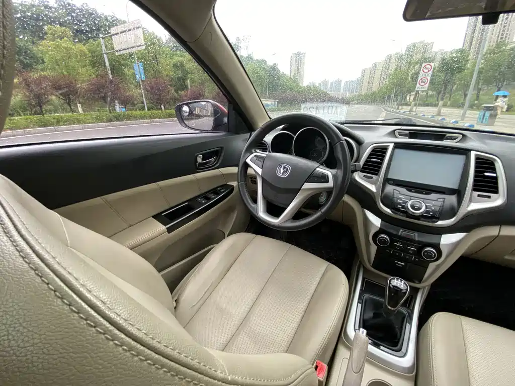 Changan Eado 2014 — фото 18