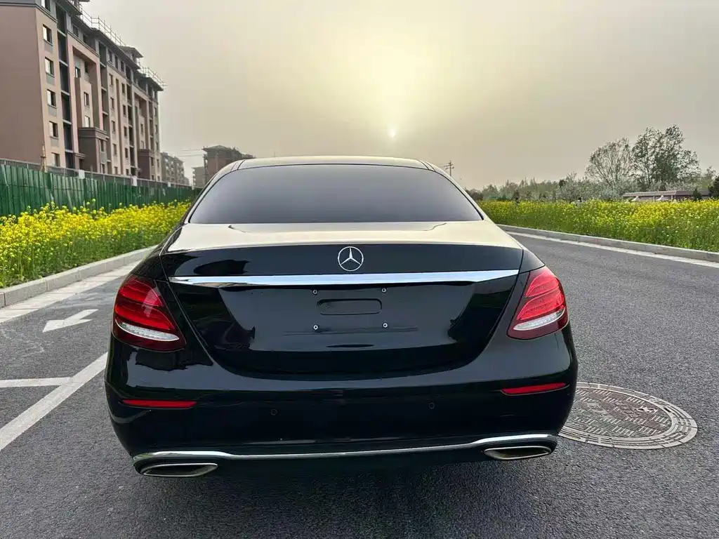 Mercedes-Benz E-Class 2017 — фото 8