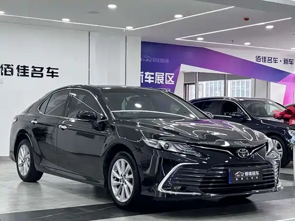 Toyota Camry 2021
