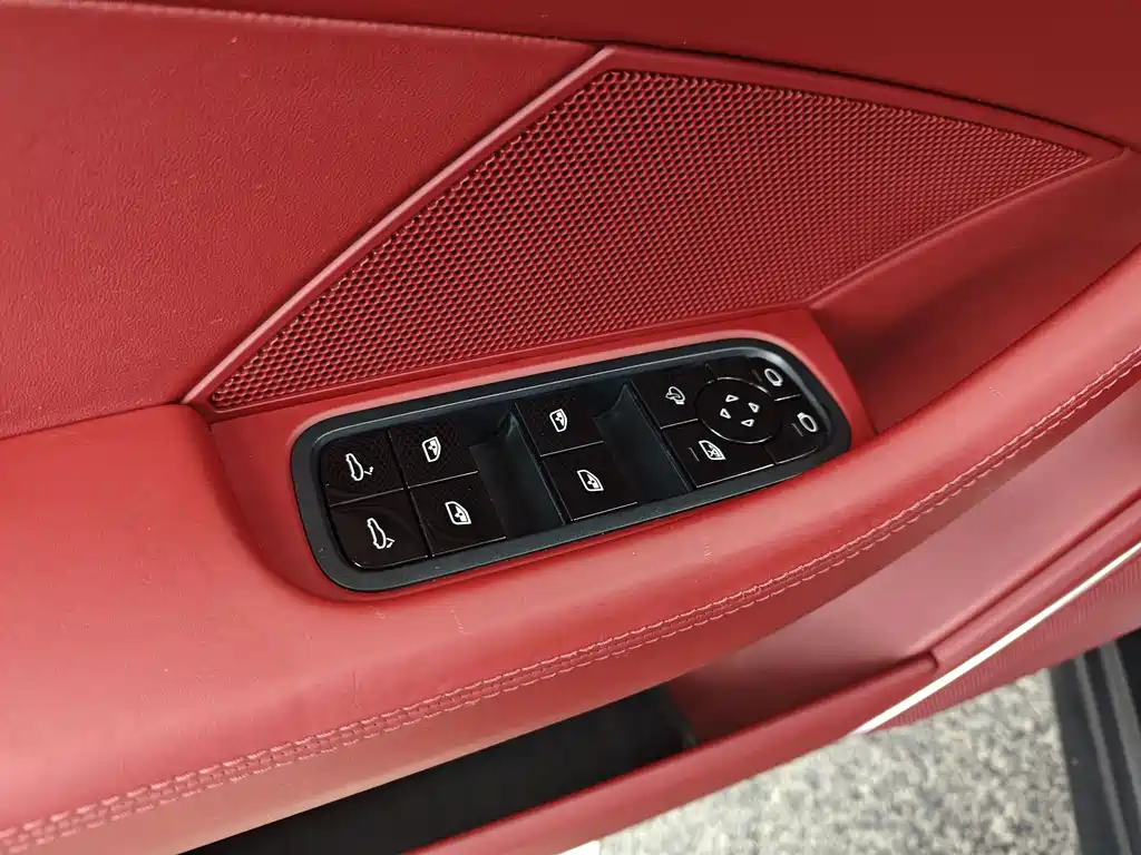 Porsche Panamera 2021 — фото 16