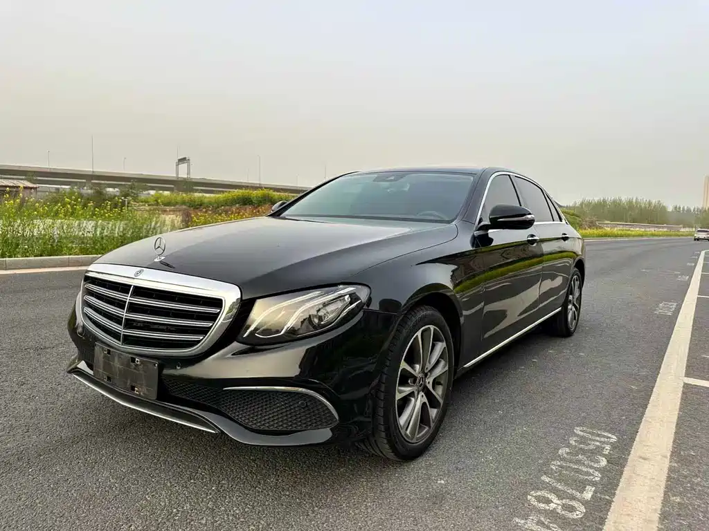 Mercedes-Benz E-Class 2017 — фото 1