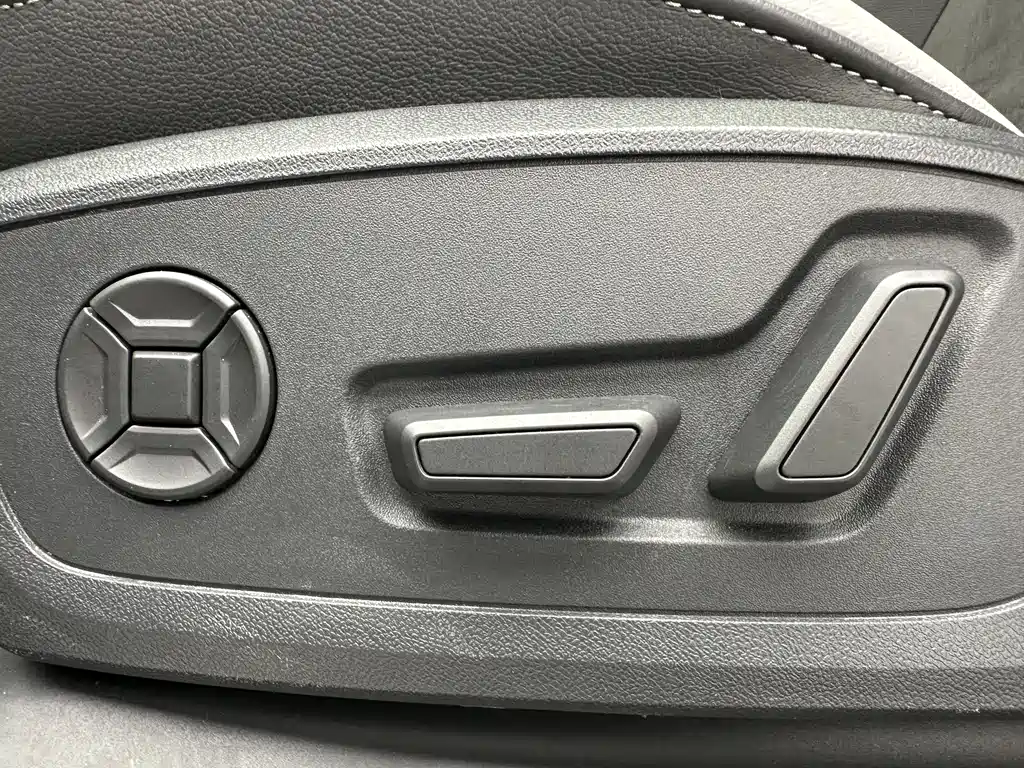 Audi Q3 2022 — фото 13
