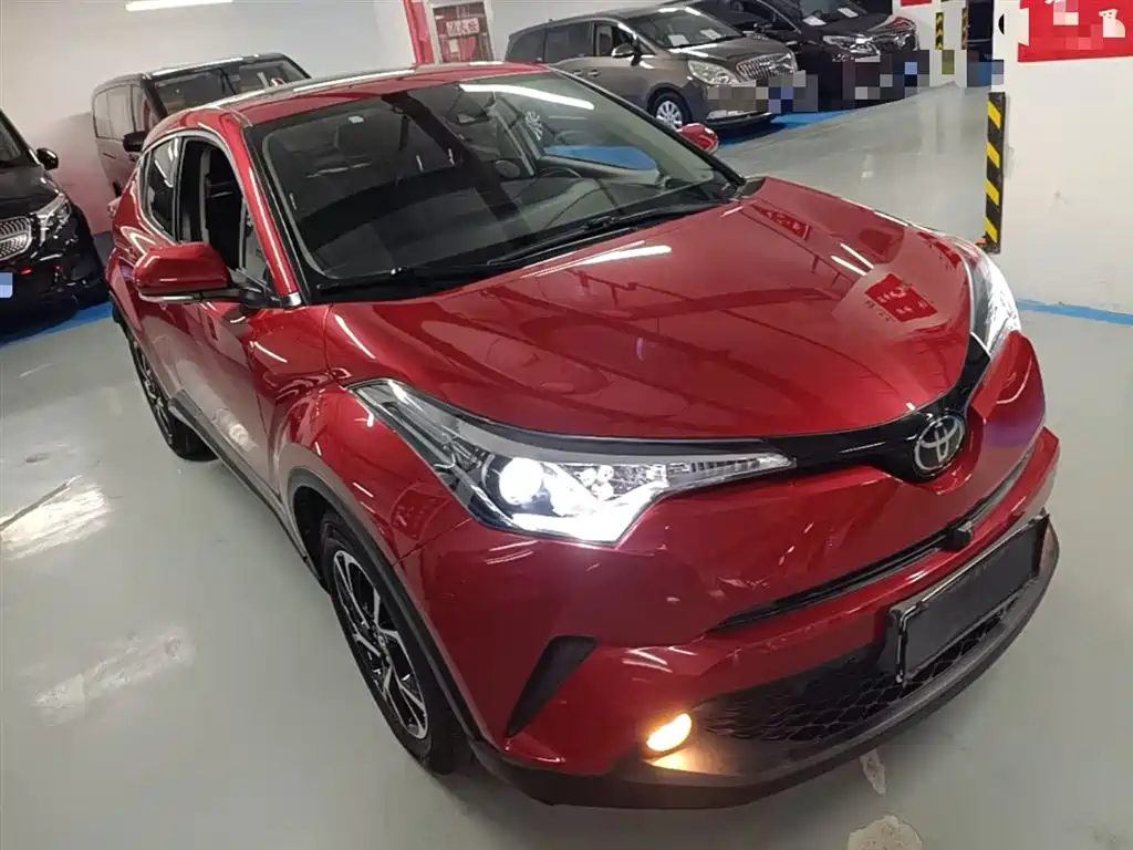 Toyota C-HR 2020 — фото 4