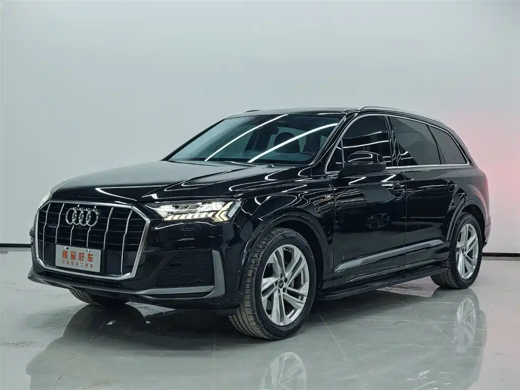Audi Q7 2023 — фото 1