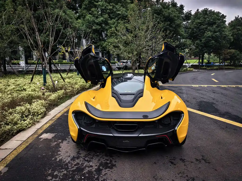 McLaren P1 2015 — фото 14