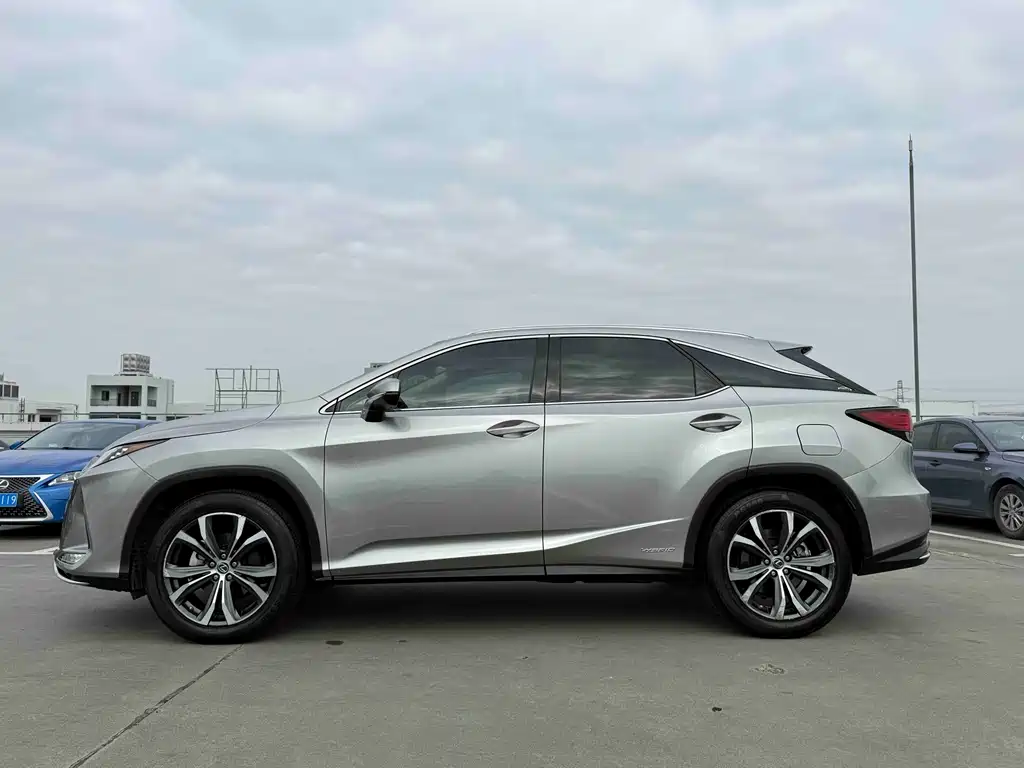 Lexus RX 2020 — фото 2
