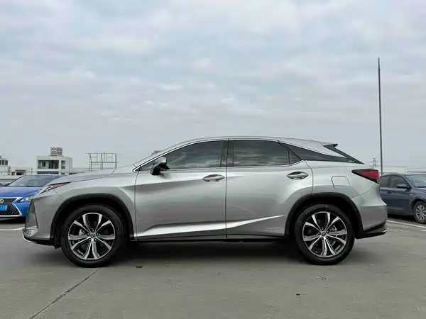 Lexus RX 2020