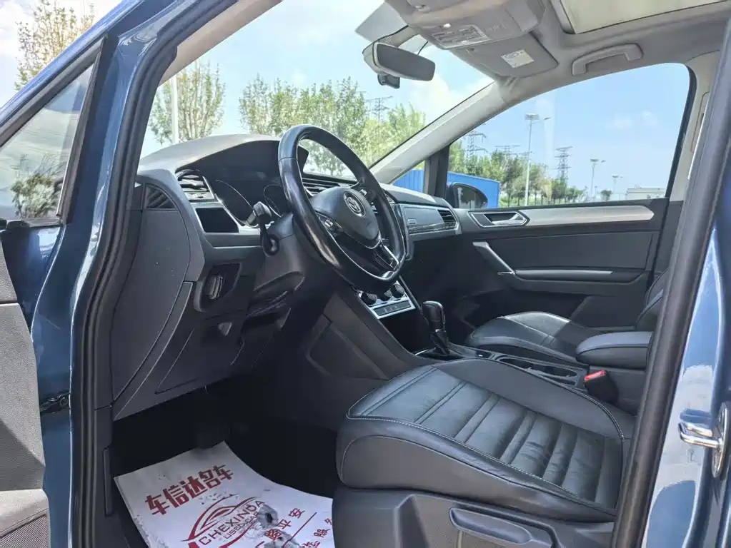 Volkswagen Touran 2016