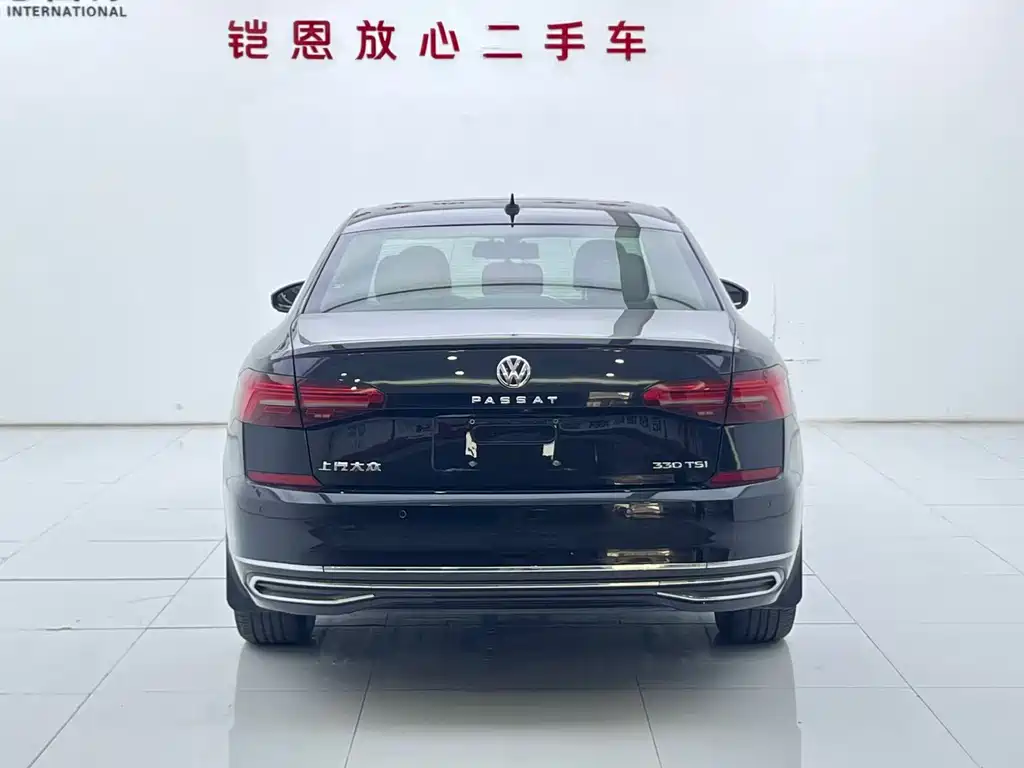 Volkswagen Passat 2019 — фото 16