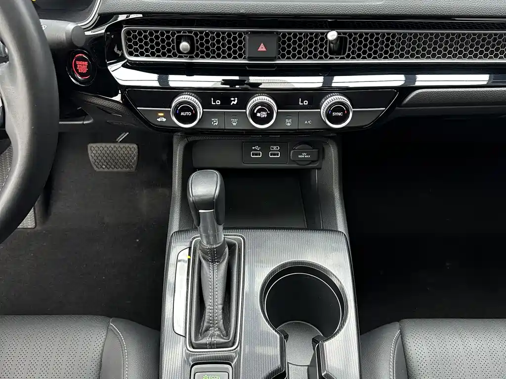 Honda Civic 2023 — фото 16