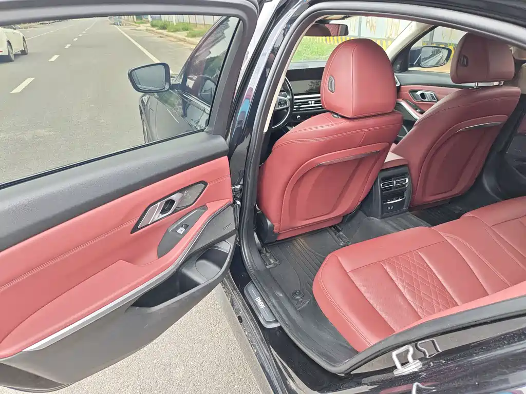 BMW i3 2023