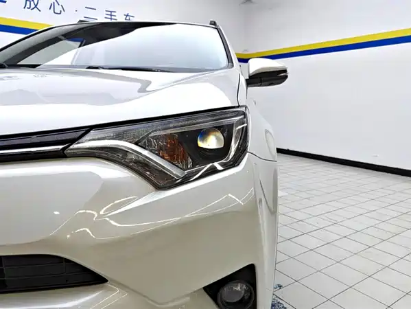 Toyota RAV4 2016