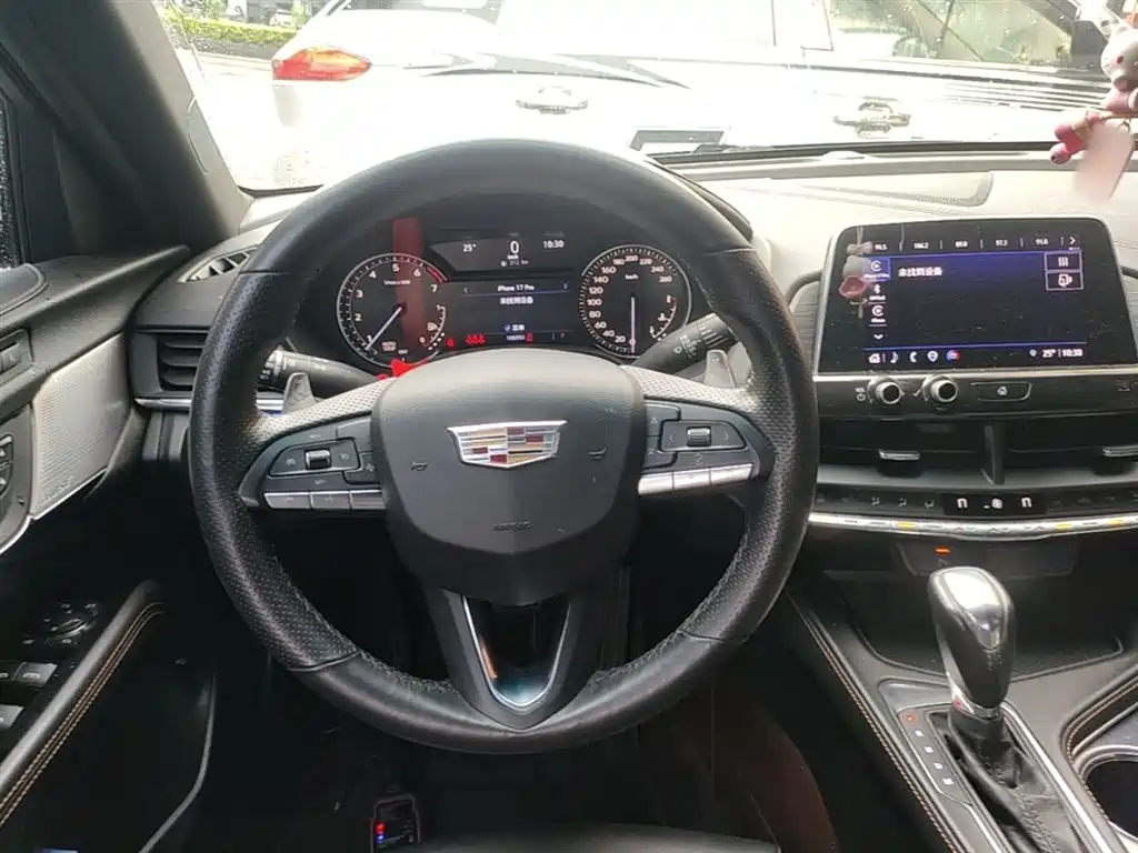 Cadillac CT4 2021 — фото 10
