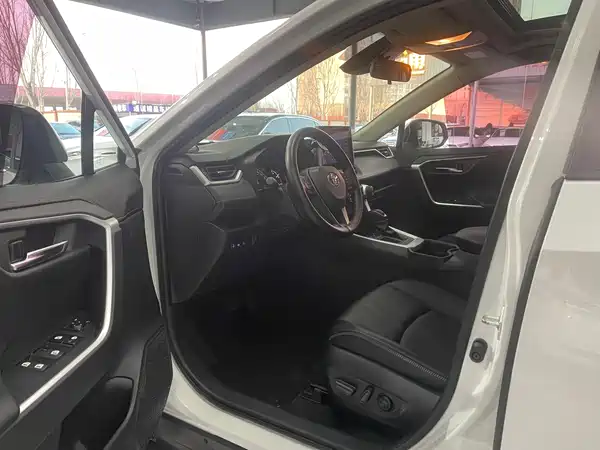 Toyota RAV4 2022