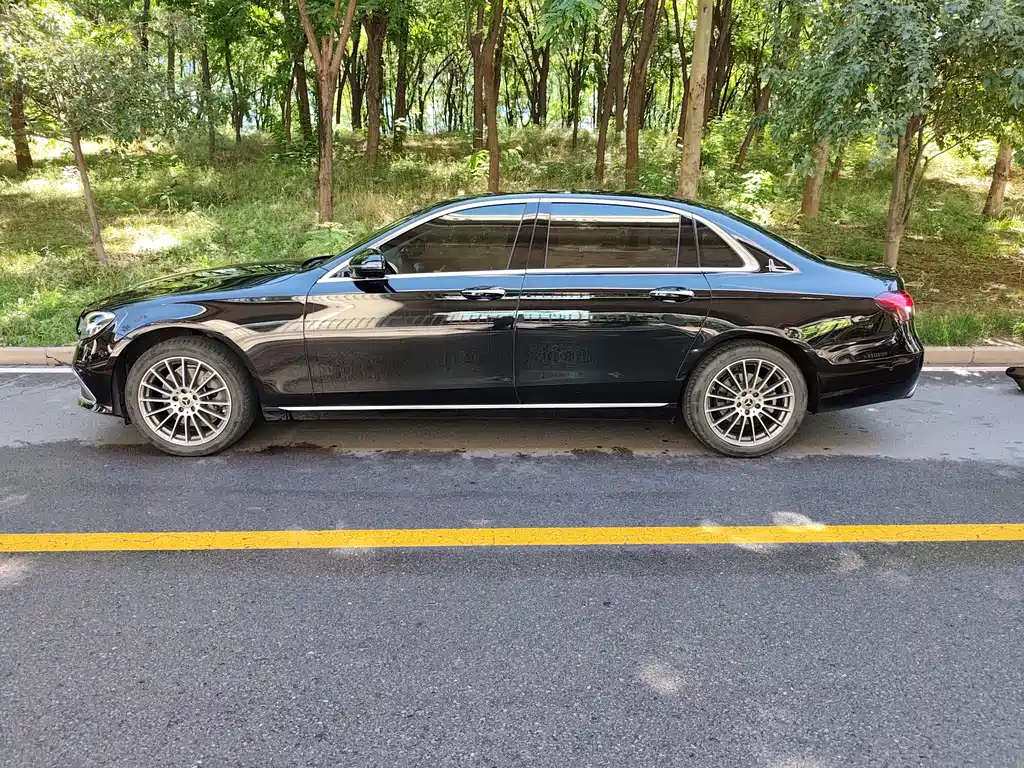 Mercedes-Benz E-Class 2020 — фото 11