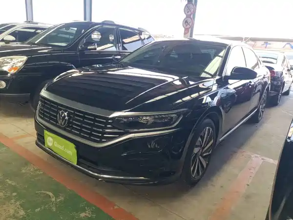 Volkswagen Passat 2022