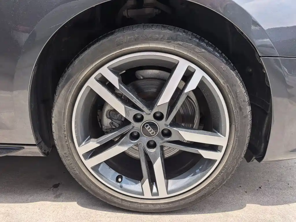 Audi A4L 2022
