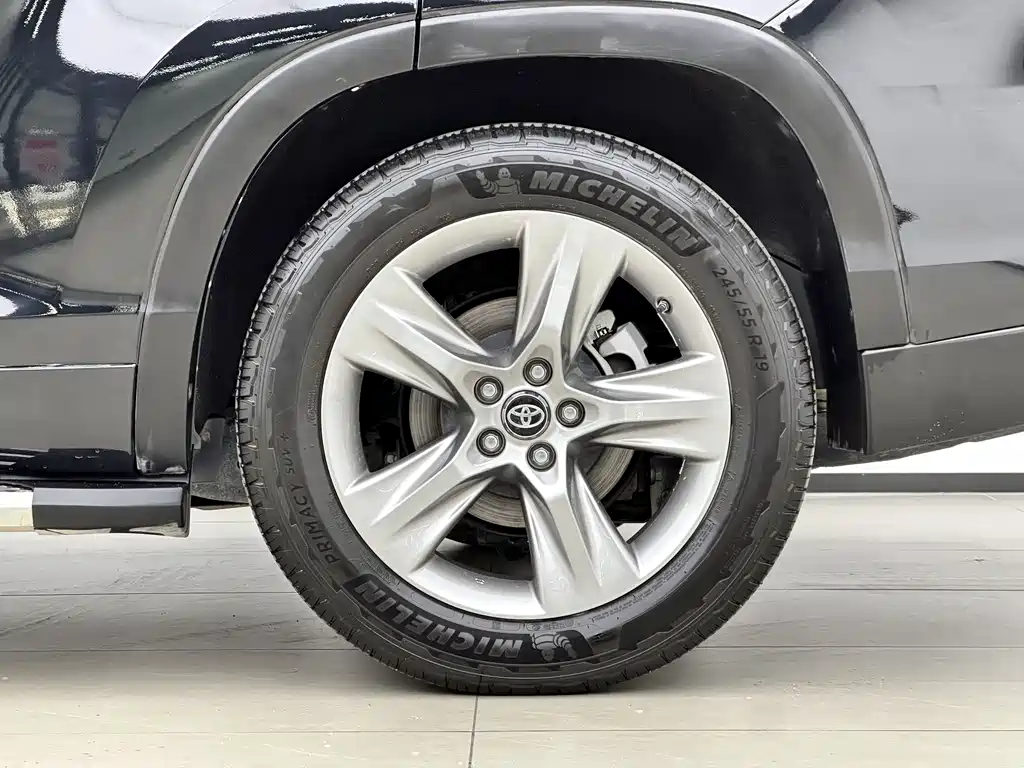 Toyota Highlander 2021 — фото 15