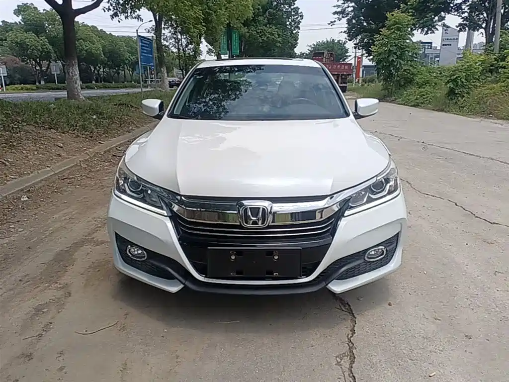 Honda Accord 2017 — фото 3