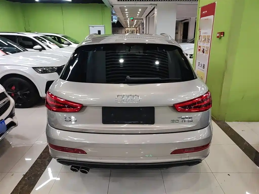 Audi Q3 2016 — фото 6