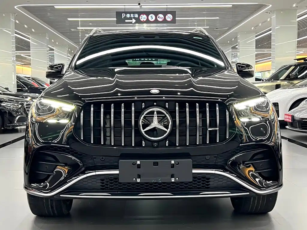 Mercedes-Benz GLE AMG 2024 — фото 1