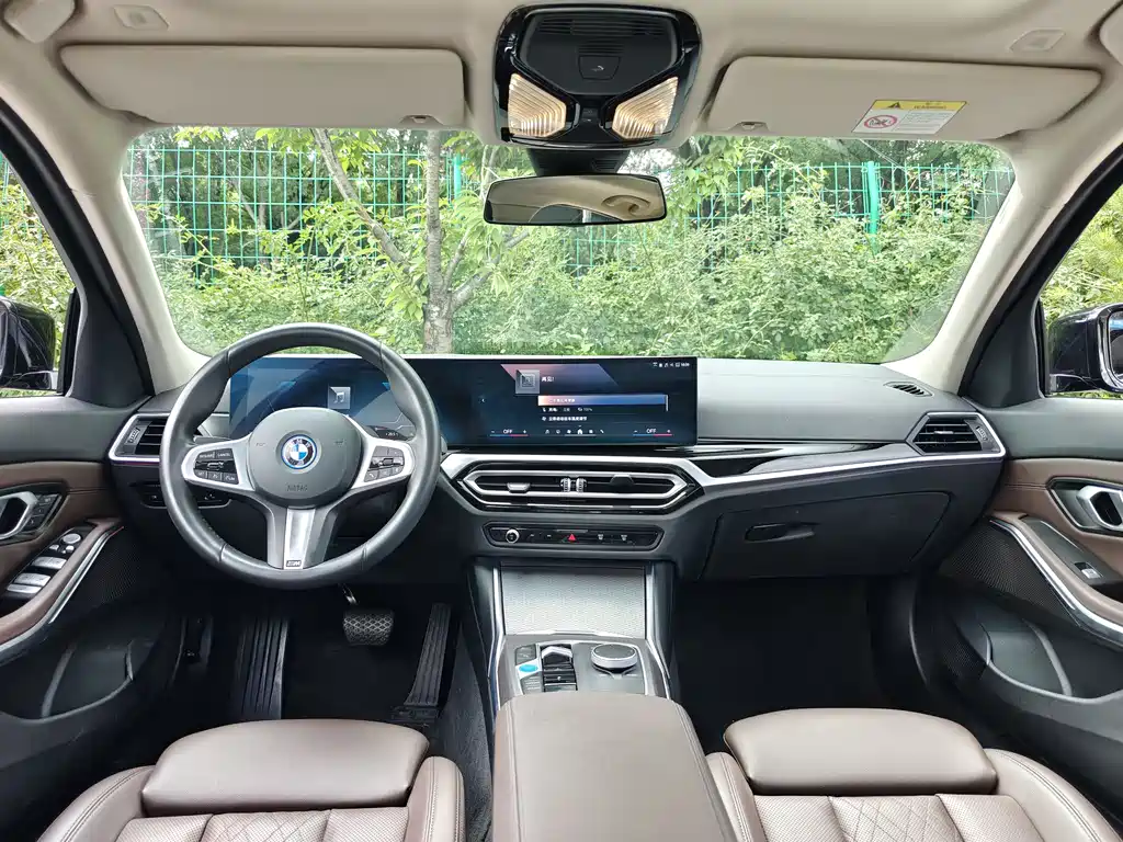 BMW i3 2024 — фото 13