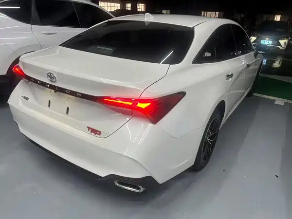 Toyota Avalon 2021