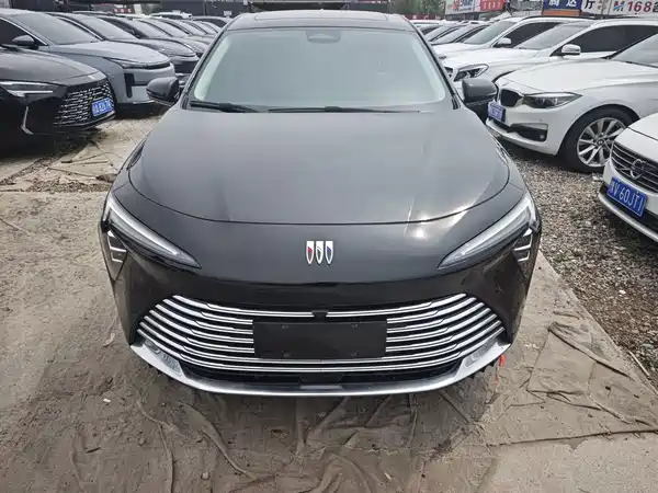 Buick LaCrosse 2025