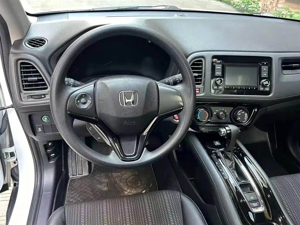 Honda Vezel 2018 — фото 8