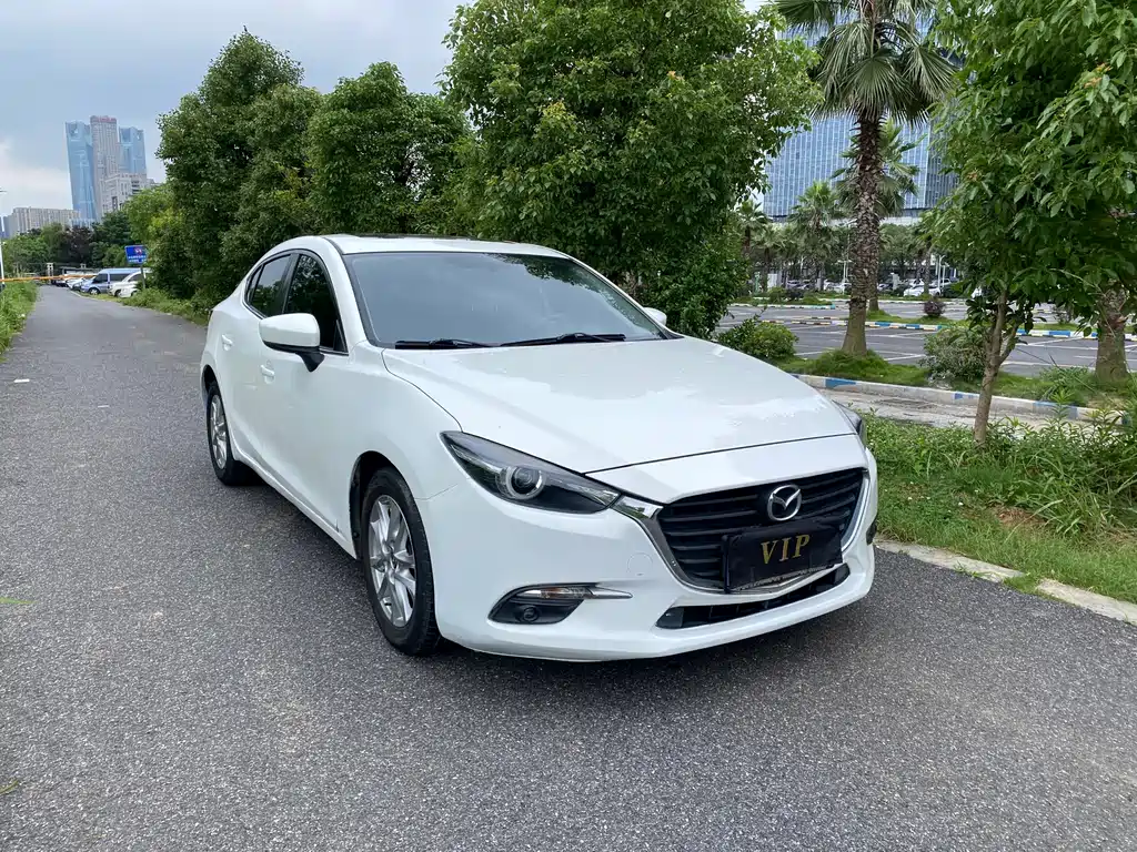 Mazda 3 Axela 2019 — фото 3