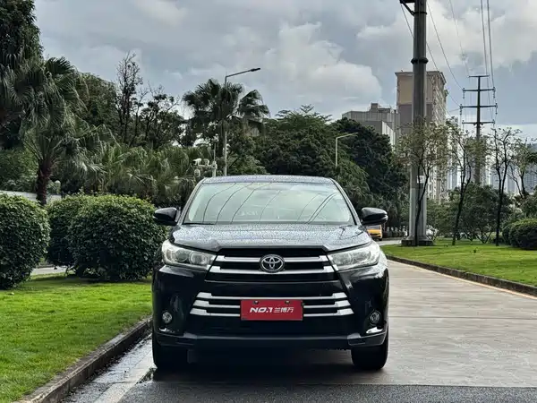 Toyota Highlander 2020