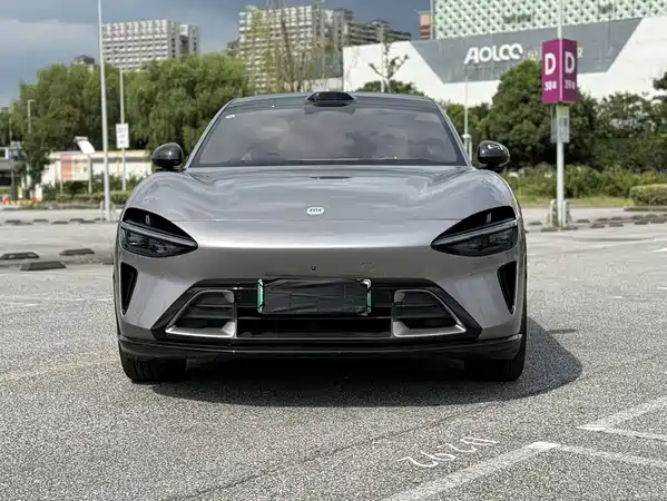 Xiaomi YU7 2025
