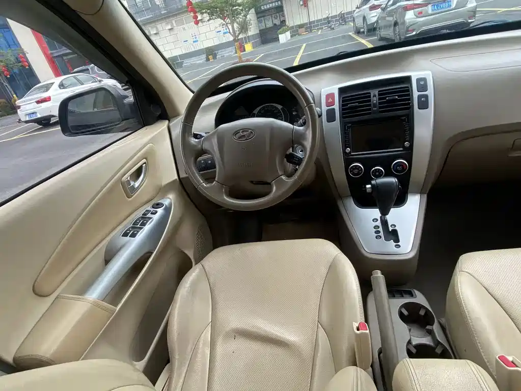 Hyundai Tucson 2014 — фото 17