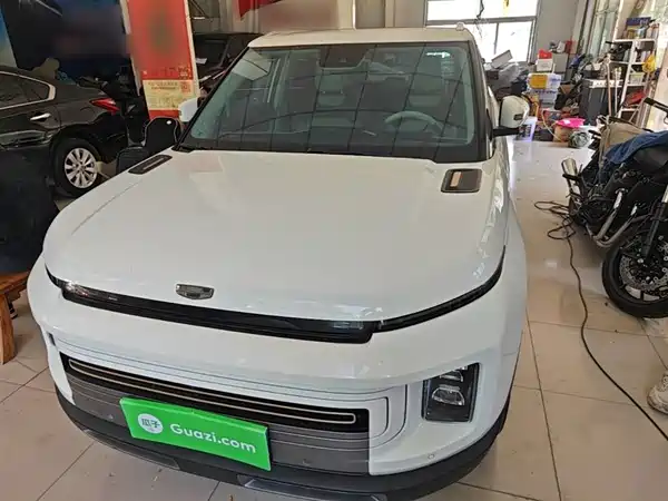 Geely ICON 2020