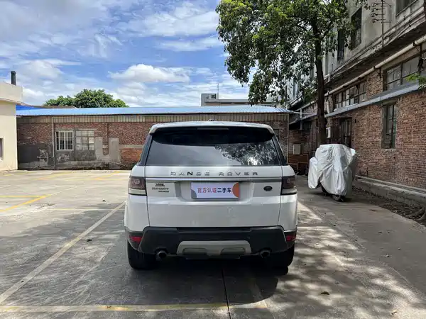 Land Rover Range Rover Sport 2015