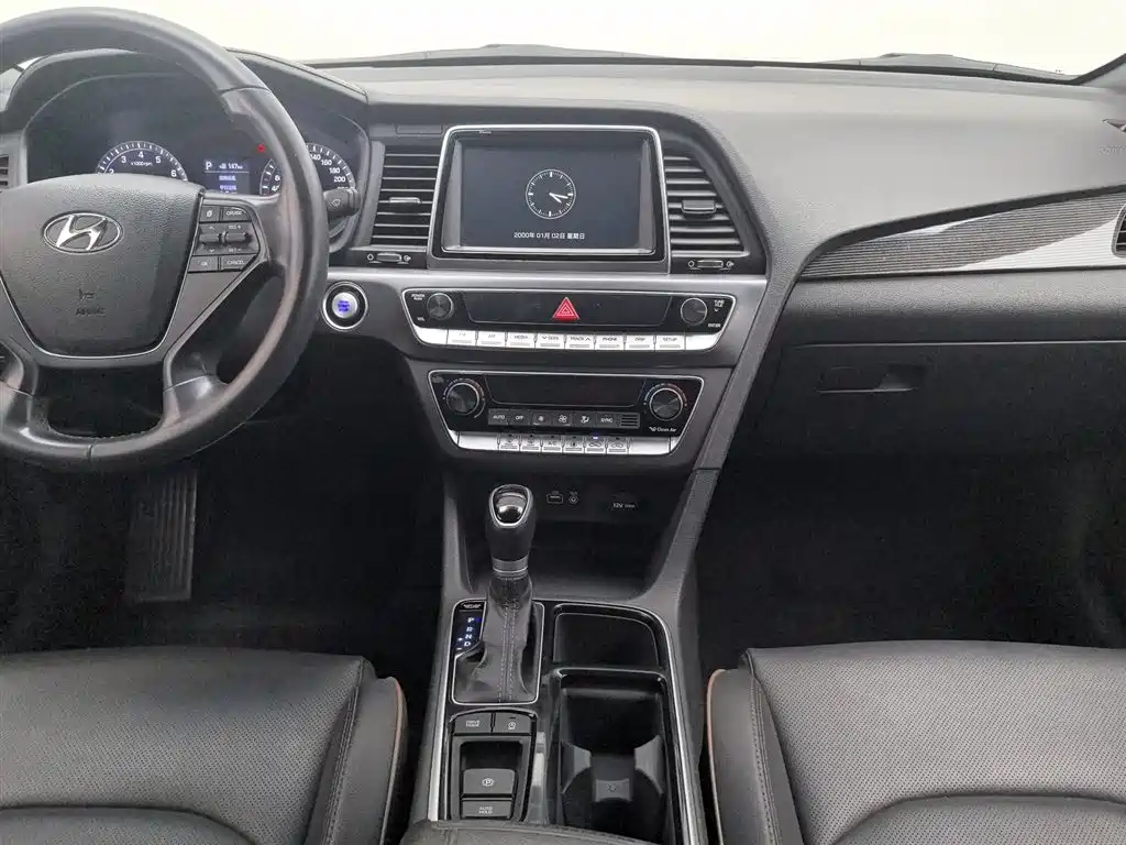 Hyundai Sonata 2017 — фото 12