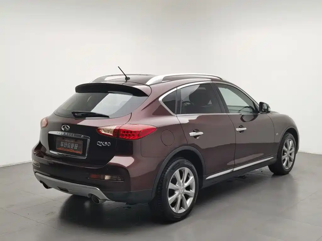 Infiniti QX50 2017 — фото 2