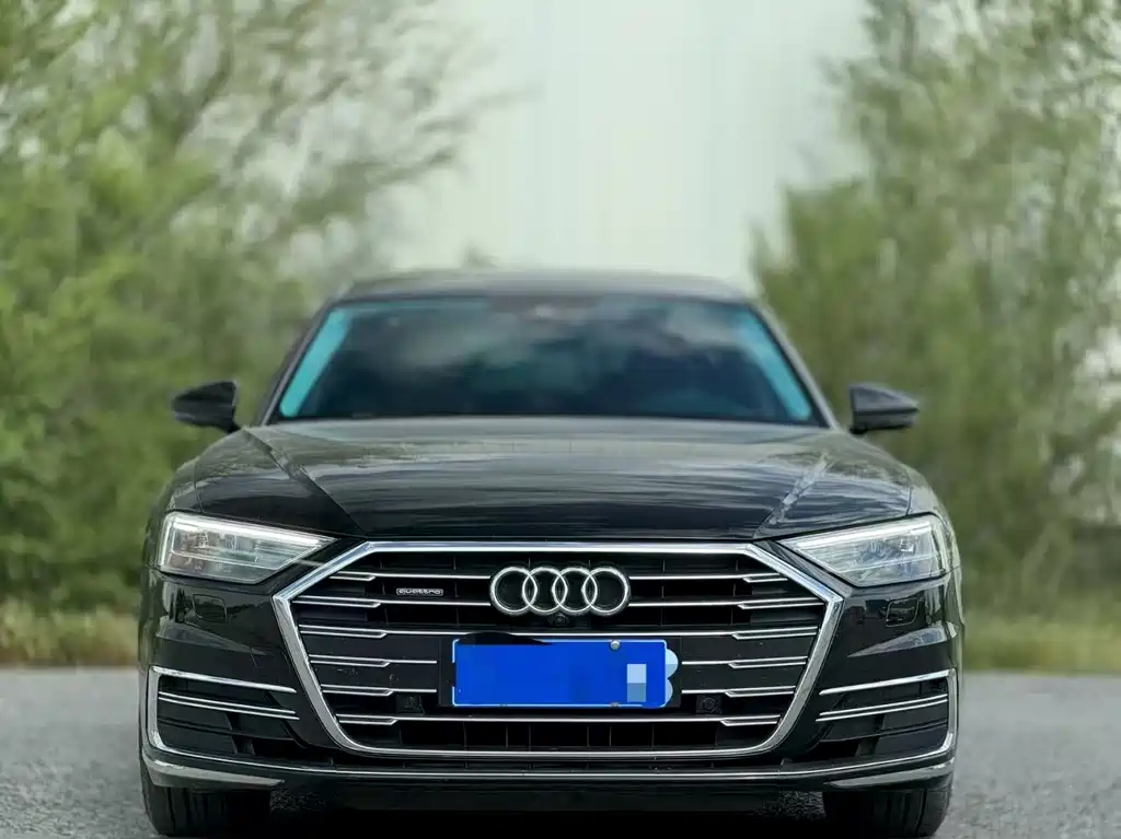 Audi A8 2022 — фото 2