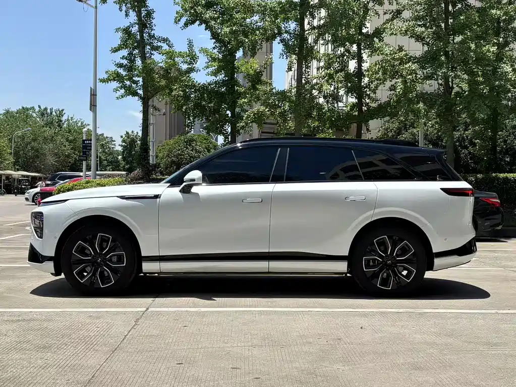 XPeng G9 2025