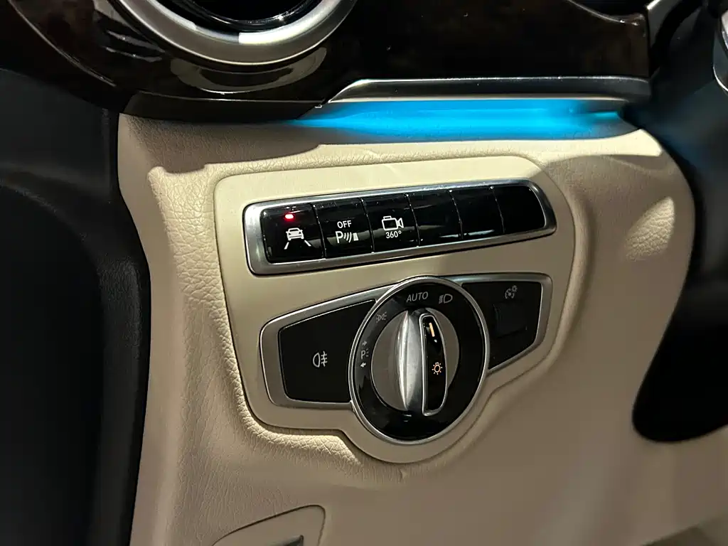 Mercedes-Benz V-Class 2017 — фото 6
