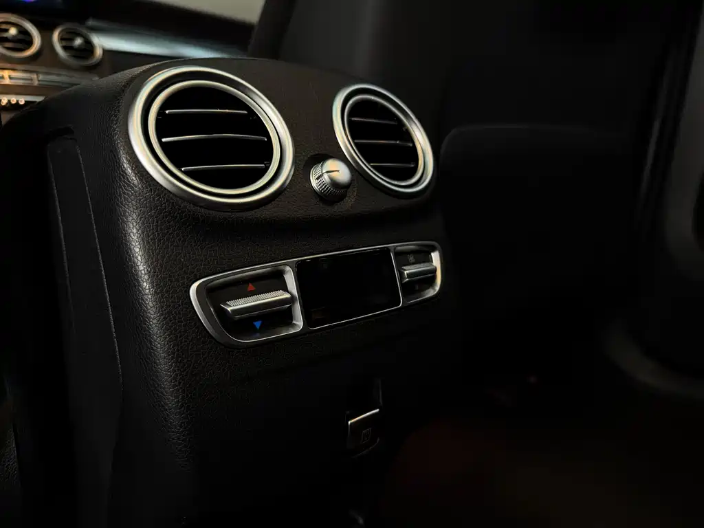 Mercedes-Benz GLC 2022 — фото 22