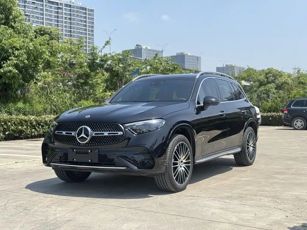 Mercedes-Benz GLC 2025 — фото 1
