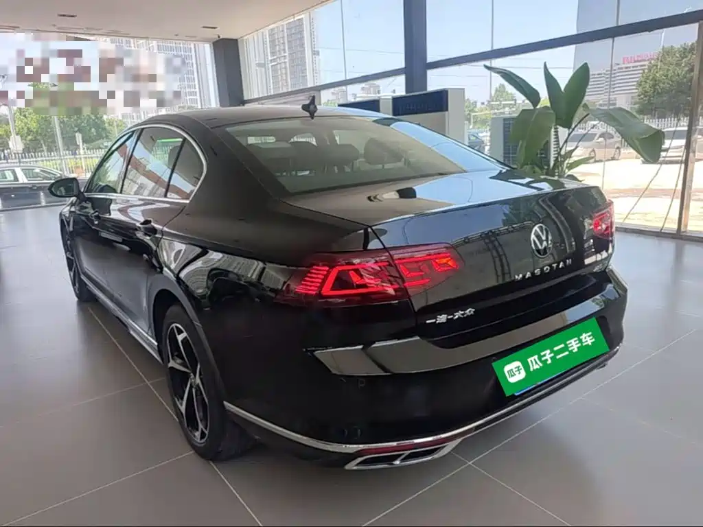 Volkswagen Magotan 2025