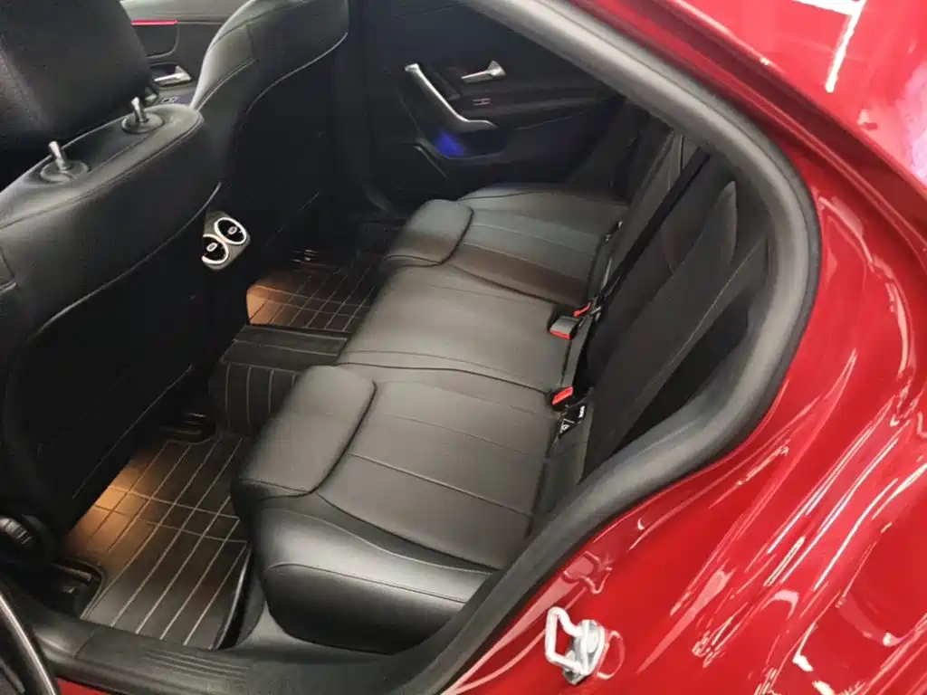 Mercedes-Benz A-Class 2022 — фото 17