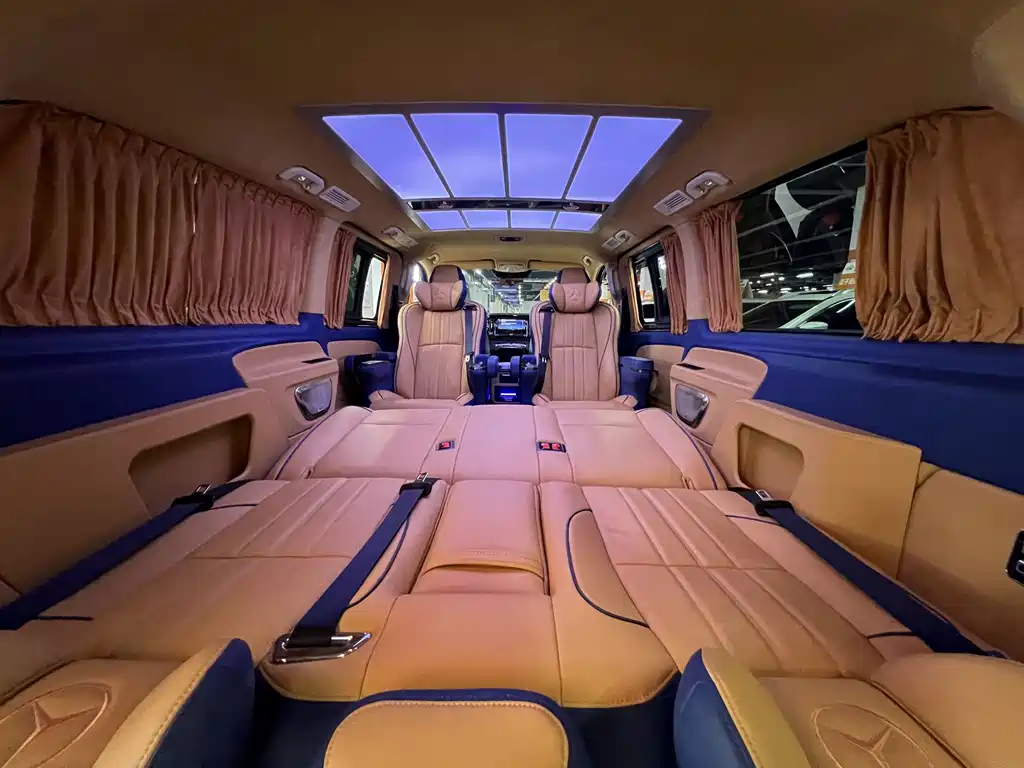 Mercedes-Benz Vito 2025 — фото 17