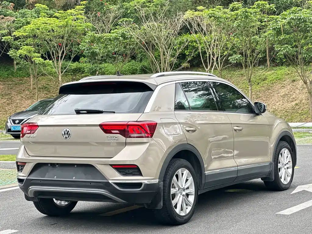 Volkswagen T-Roc 2019 — фото 18