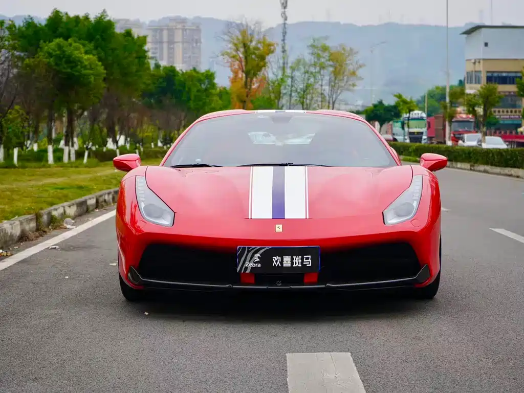 Ferrari 488 2017 — фото 2