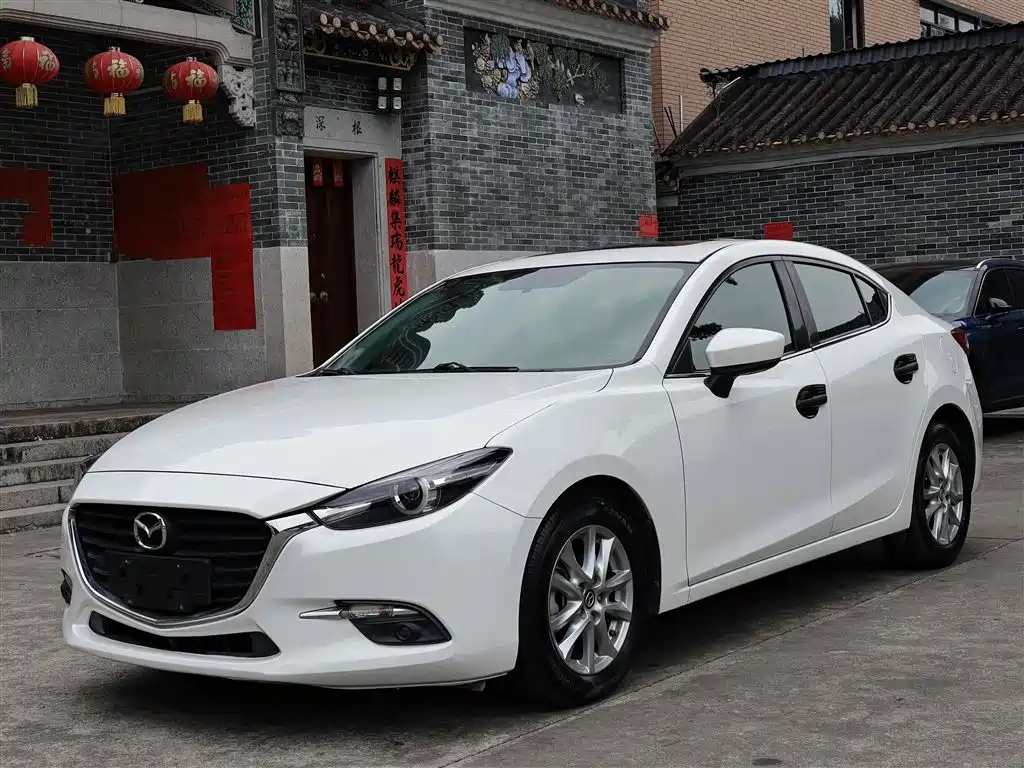 Mazda 3 Axela 2019 — фото 1