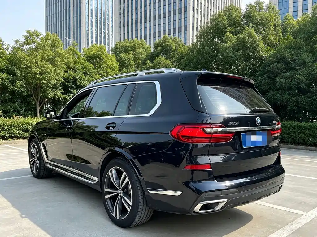 BMW X7 2021 — фото 15